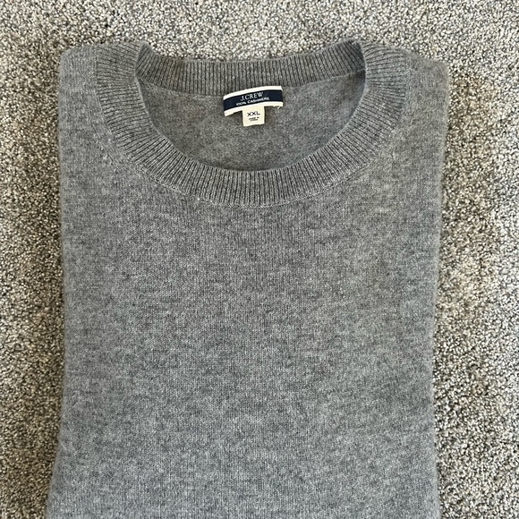 J. Crew - Cashmere Classic-Fit Crewneck Sweater (Gray) - Picture 3 of 6